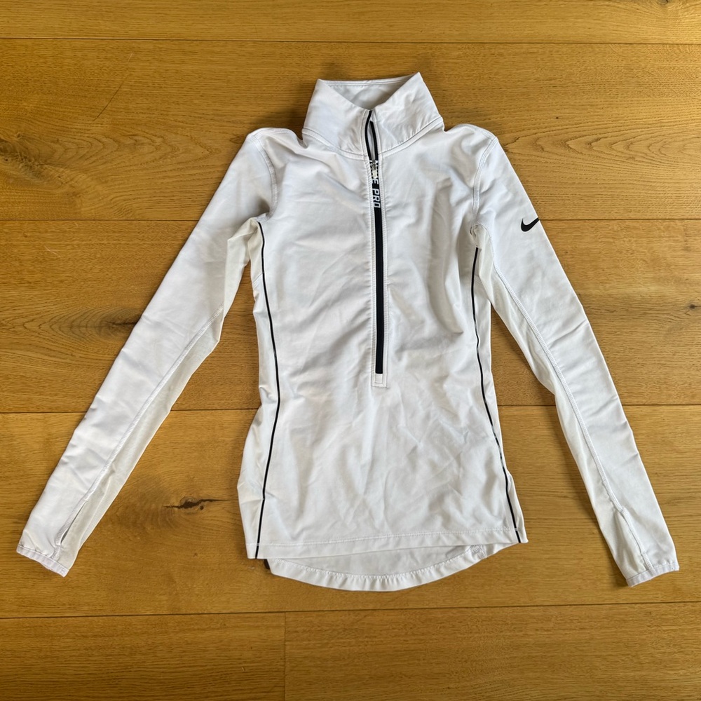 Nike half zip jacket, size XS, worn only a few times, as pictured